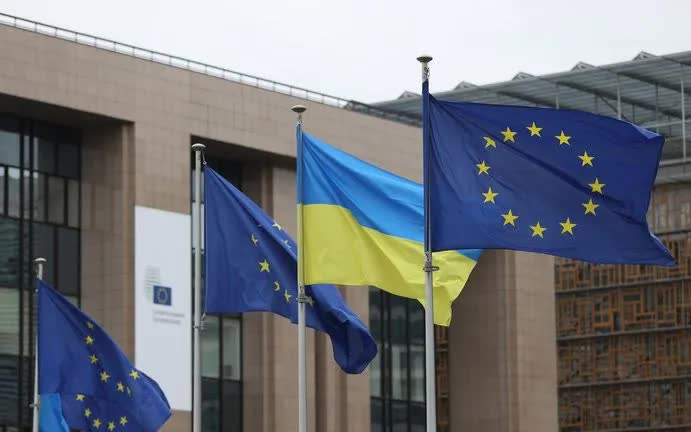 EU viện trợ hơn 1 tỷ Euro cho Ukraine từ lãi tài sản bị đóng băng của Nga - Ảnh 1.