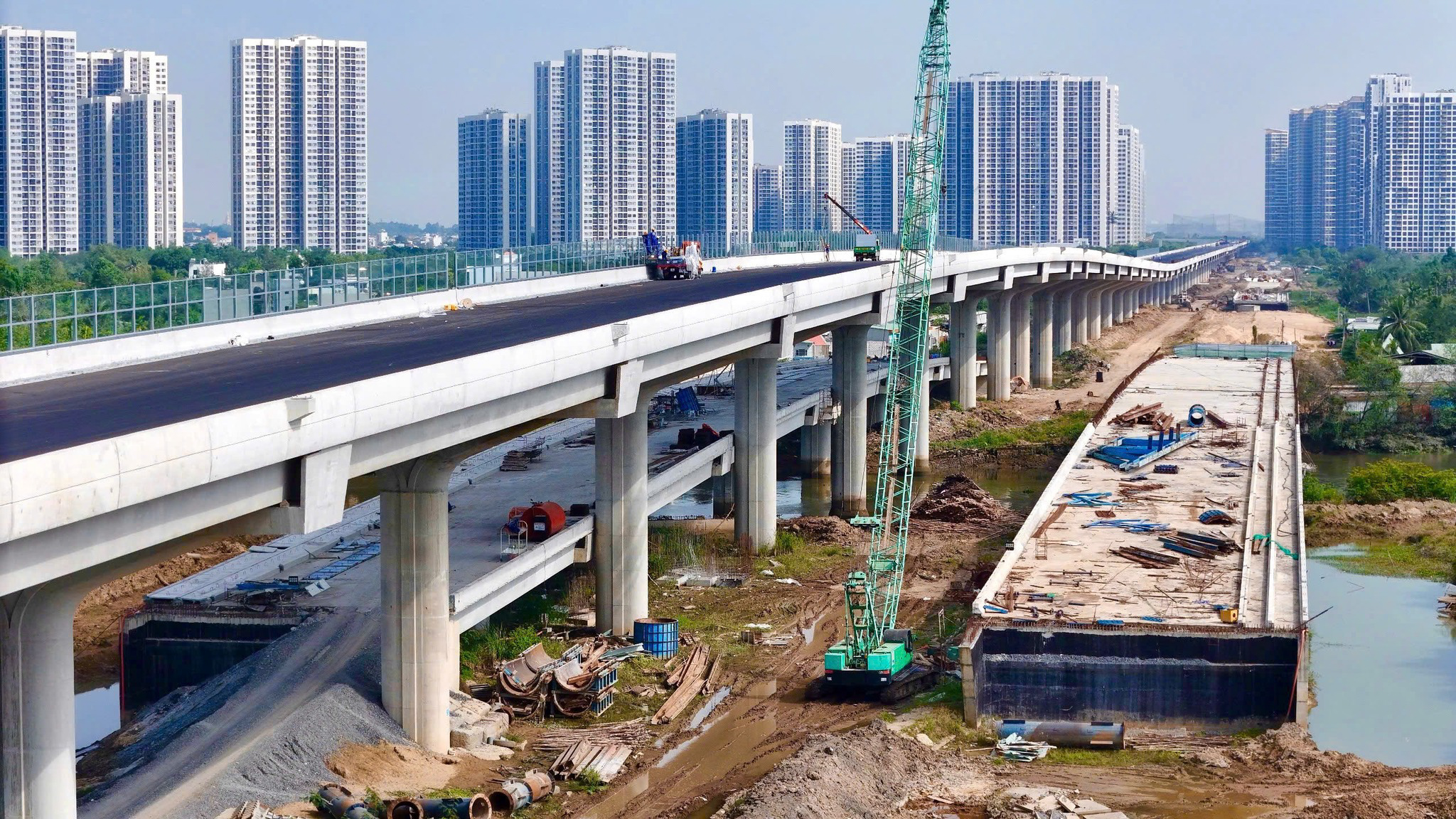 Không phải đất cứ gần sân bay, metro, cao tốc là tăng giá: Chuyên gia chỉ thẳng yếu tố bất ngờ - Ảnh 4.