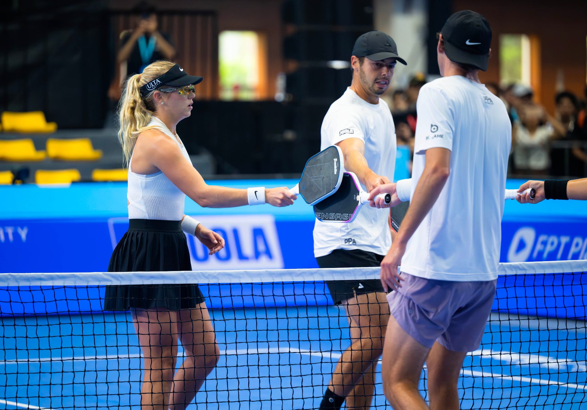 Đẳng cấp thế giới hội tụ: Anna Thu Thuỷ, Ben Johns thắng dễ Parenteau và Oncins giành vé vào bán kết PPA Asia 1000 Hanoi Cup- Ảnh 3.