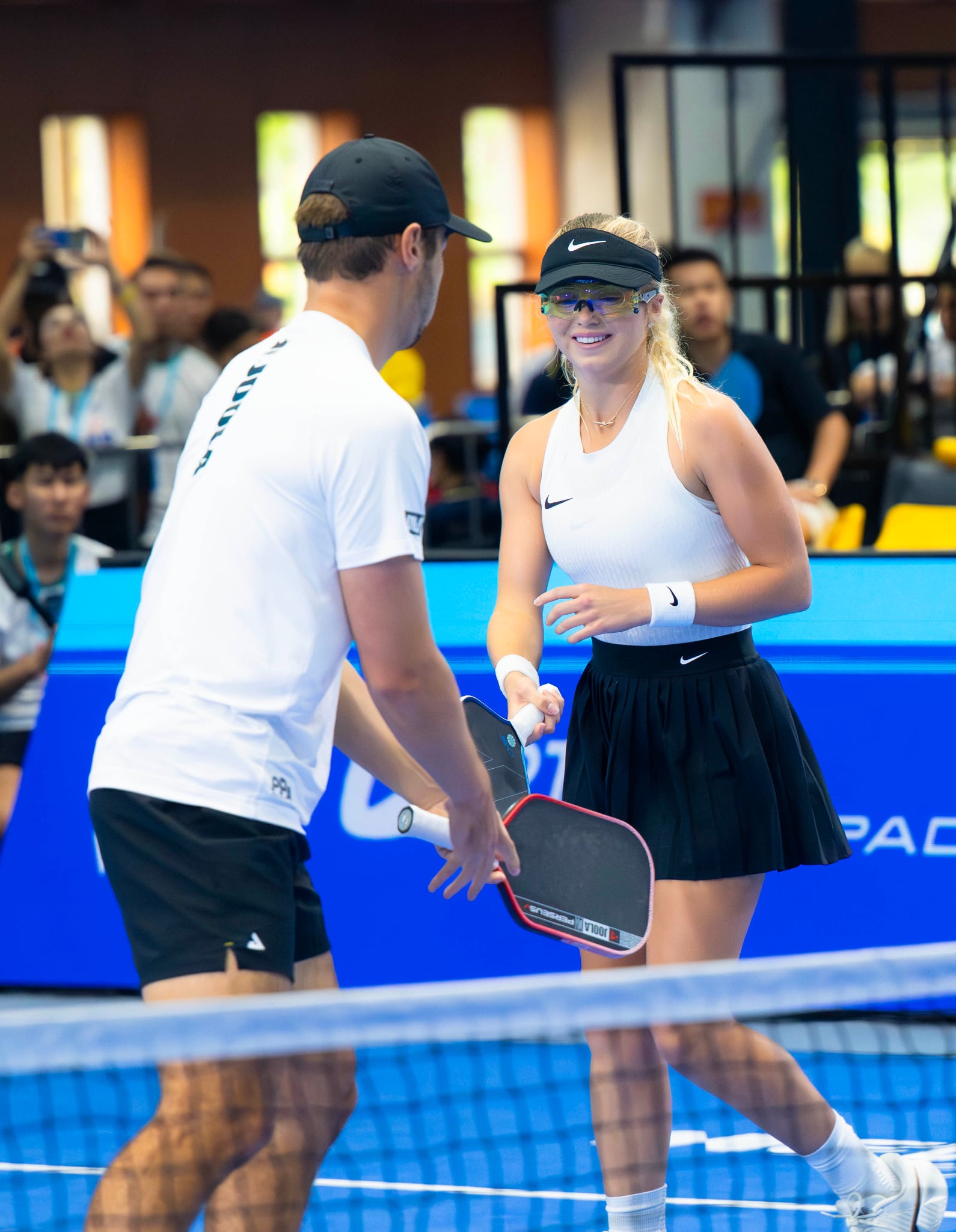 Đẳng cấp thế giới hội tụ: Anna Thu Thuỷ, Ben Johns thắng dễ Parenteau và Oncins giành vé vào bán kết PPA Asia 1000 Hanoi Cup- Ảnh 2.