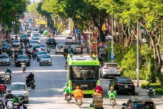 Miền Bắc sắp đón thêm đợt không khí lạnh, nguy cơ dông lốc kèm mưa đá và sấm sét - Ảnh 2.