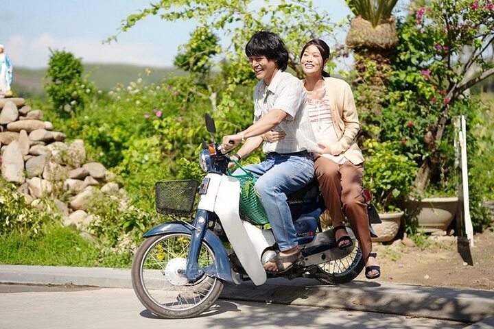 Nam chính phim dẫn đầu phòng vé Việt: Cao 1m86, từng là cầu thủ bóng rổ- Ảnh 1.