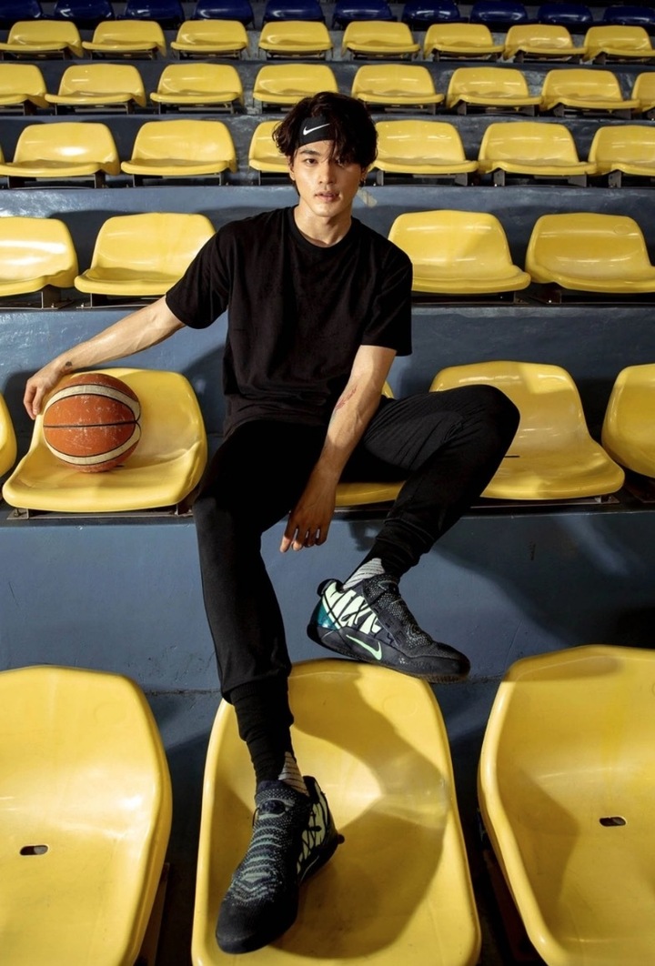 Nam chính phim dẫn đầu phòng vé Việt: Cao 1m86, từng là cầu thủ bóng rổ- Ảnh 3.