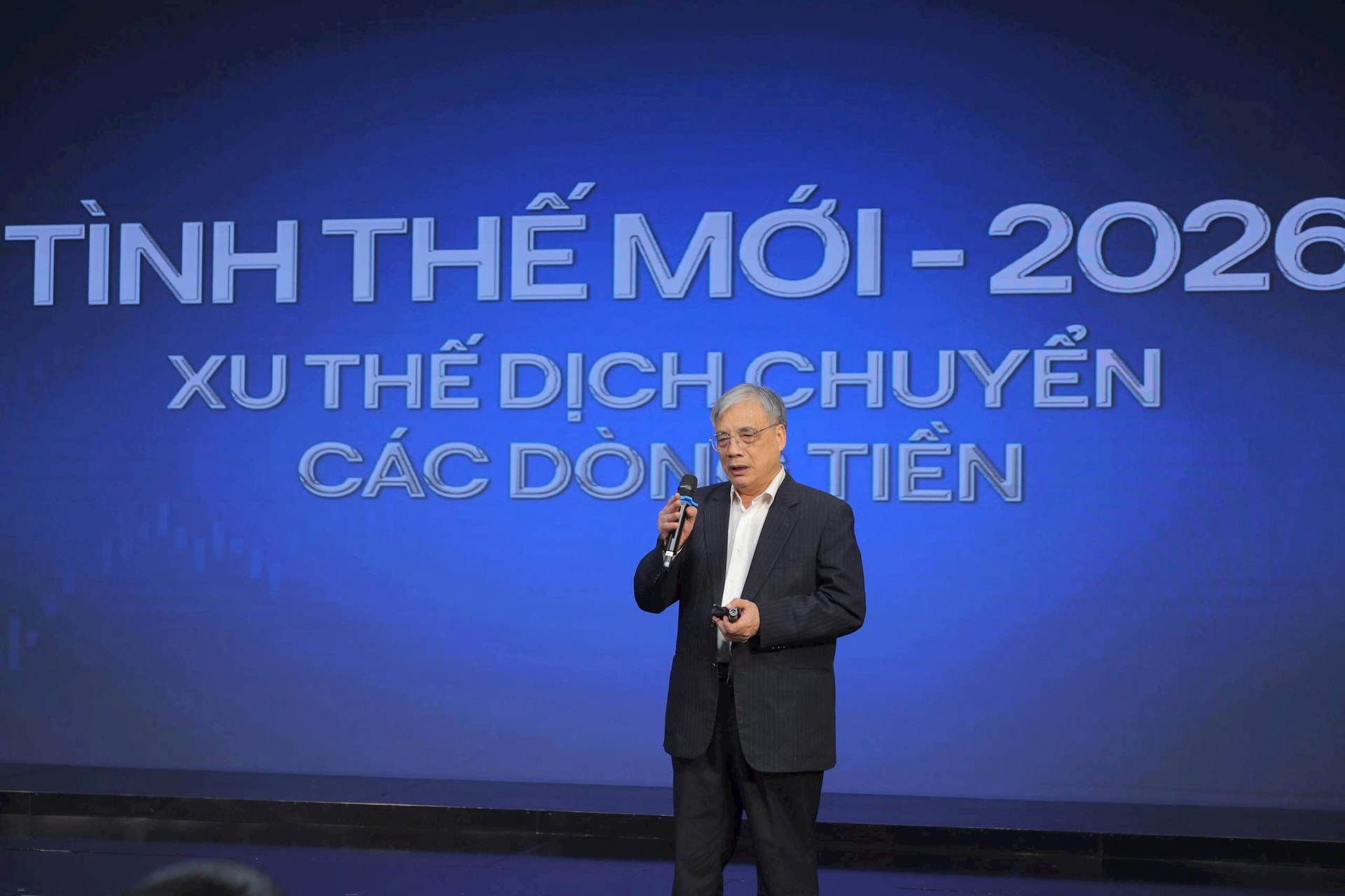 Chuyên gia: 2 'gọng kìm' của DN địa ốc và cơ hội từ khoảng trống thông tin 45 triệu thửa đất nông nghiệp chưa được dữ liệu hóa- Ảnh 1.