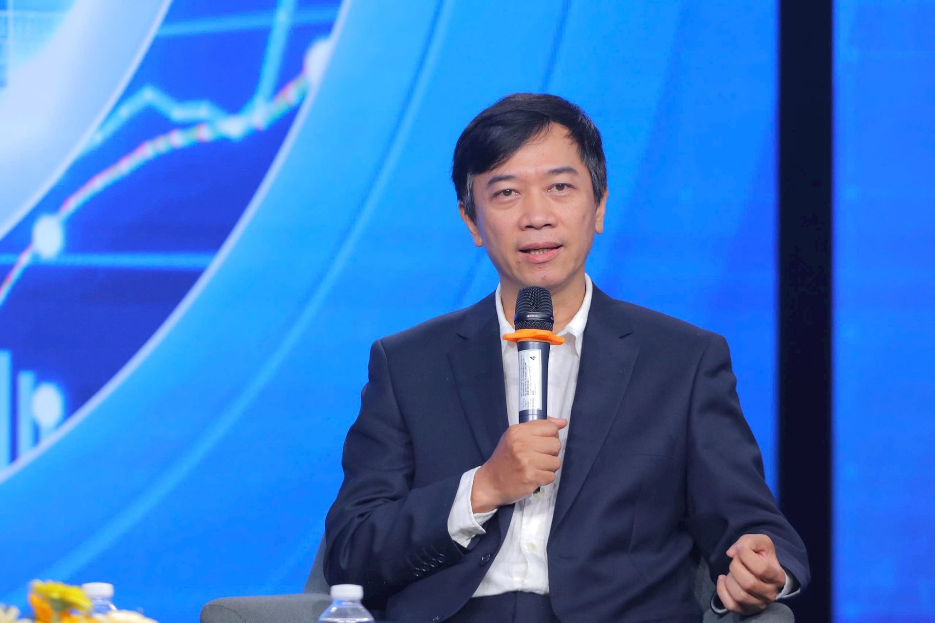 Chuyên gia: 2 'gọng kìm' của DN địa ốc và cơ hội từ khoảng trống thông tin 45 triệu thửa đất nông nghiệp chưa được dữ liệu hóa- Ảnh 2.