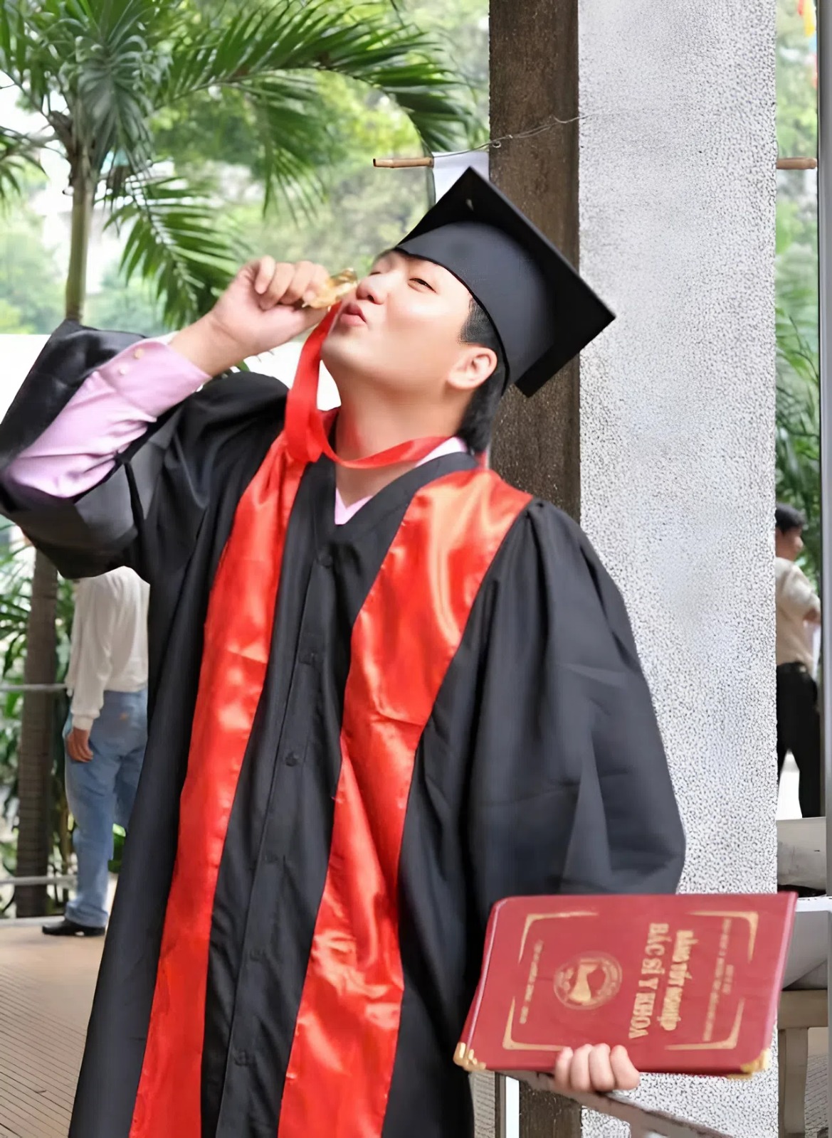 Danh tính TikToker người Việt đang bị giục xóa video vì "ảnh hưởng bữa cơm gia đình"- Ảnh 4.