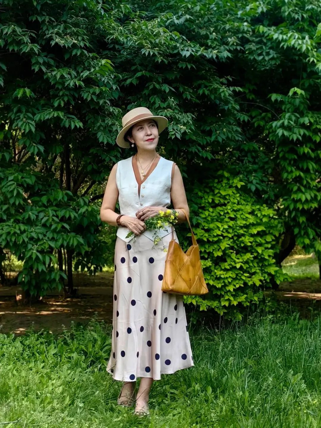 Chị gái tôi, 50 tuổi, ly hôn sau 30 năm hôn nhân: Khi có tiền riêng, phụ nữ mới dám chọn cuộc đời mình- Ảnh 2.