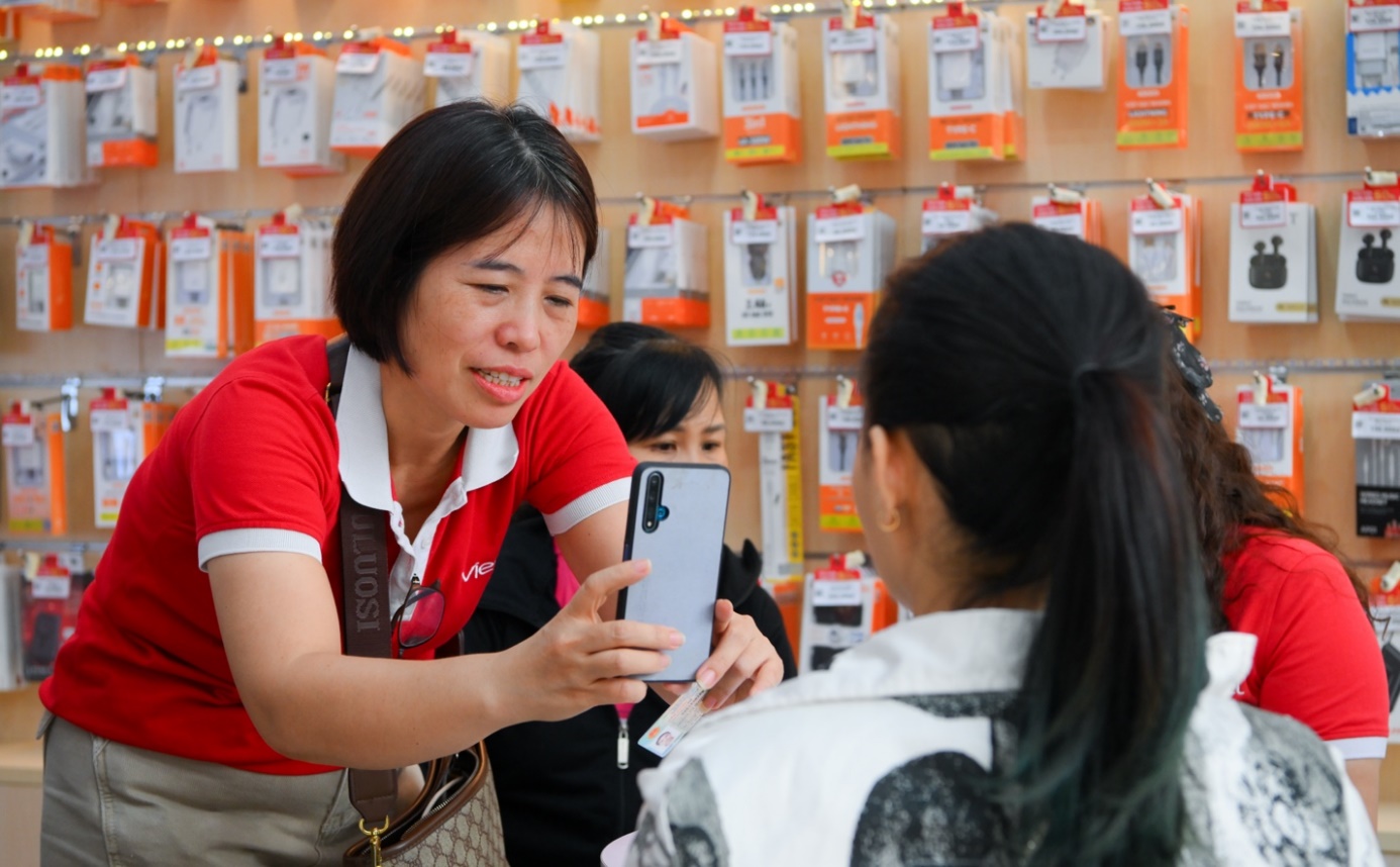 Nguy cơ nhiều người dùng Viettel bị khóa SIM- Ảnh 1.