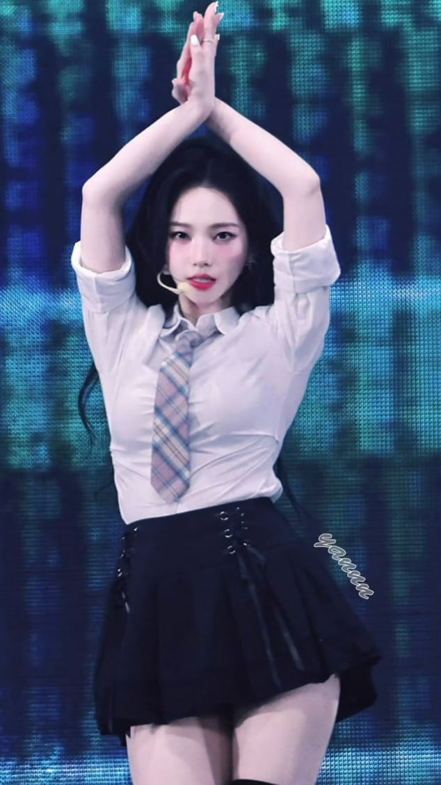 Cả triệu người sững sờ trước nhan sắc đẳng cấp của mỹ nhân đẹp hơn trí tuệ nhân tạo, visual cỡ này bảo sao cứ mãi hot! - Ảnh 6.