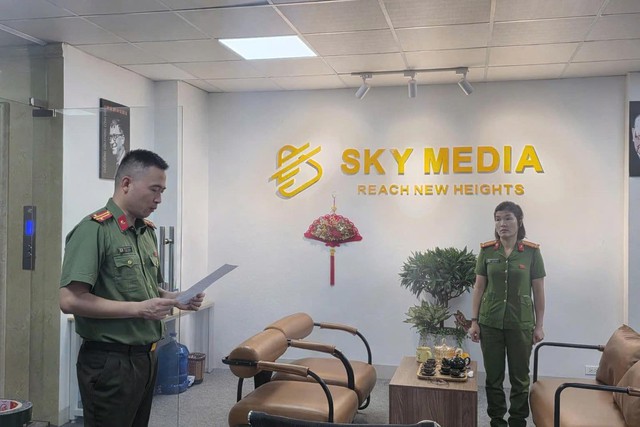 Ra lệnh khám xét Công ty Sky Media, bắt Giám đốc thị trường Lưu Văn Tiến- Ảnh 3.