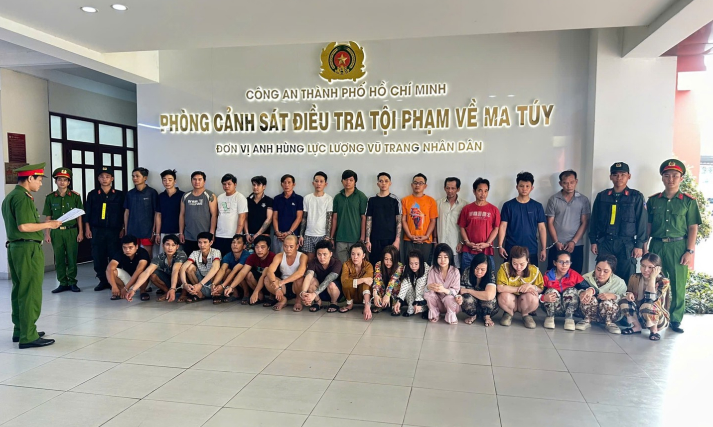 Khám xét khẩn cấp, bắt quản lý kho Nguyễn Thanh Nhi trong một chuyên án liên tỉnh đặc biệt lớn- Ảnh 2.