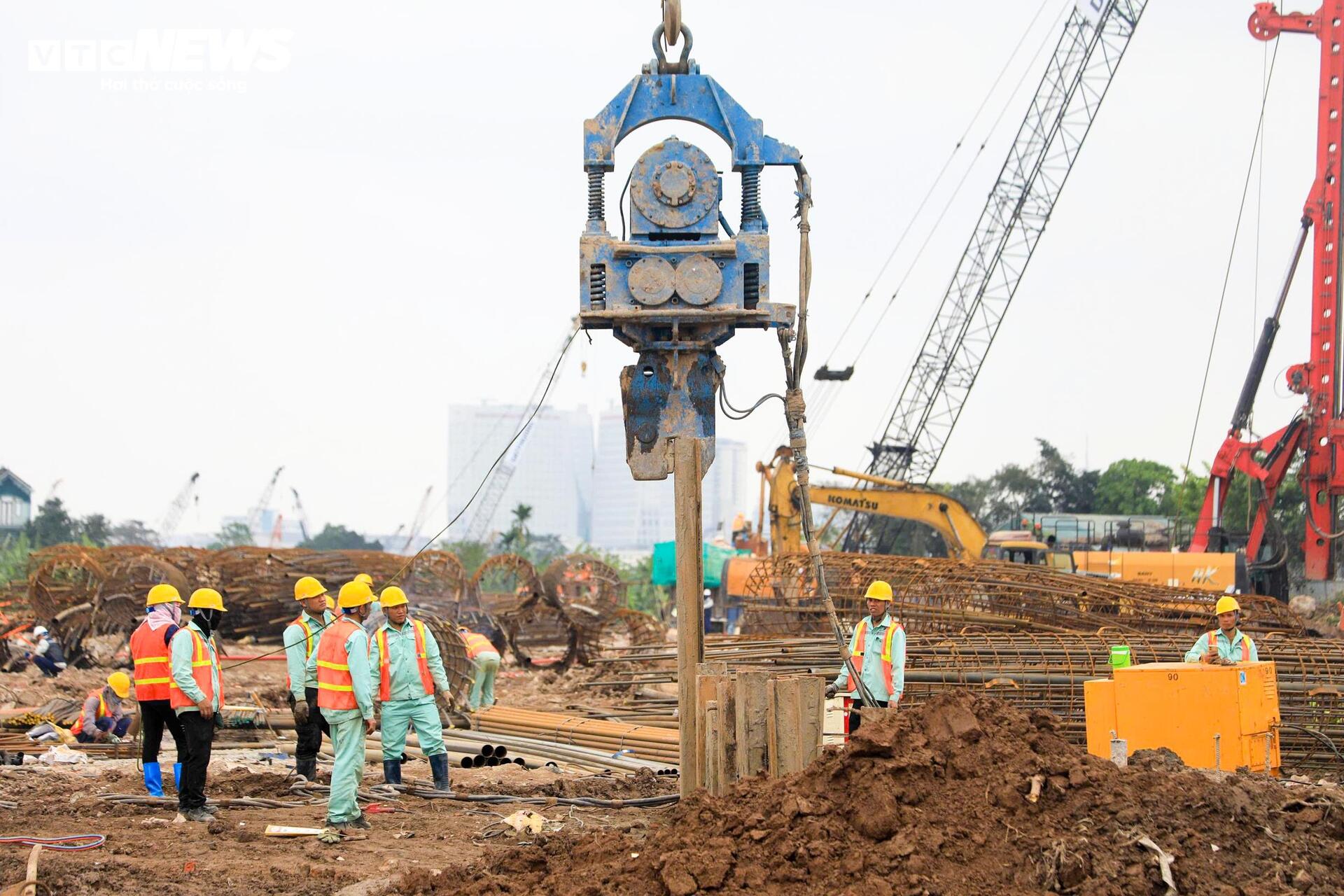 Bên trong đại công trường cầu Trần Hưng Đạo gần 16 nghìn tỷ đồng ở Hà Nội- Ảnh 6.