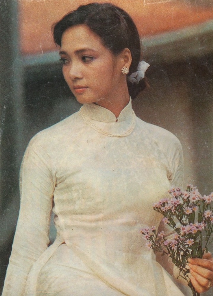 NSND đóng phim dẫn đầu phòng vé: Là mỹ nhân màn ảnh, U70 vẫn trẻ đẹp khó tin- Ảnh 4.