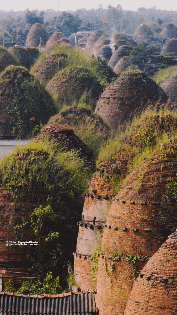 Lạc lối ở "Vương quốc đỏ" hơn 100 tuổi ở miền Tây: Góc check-in tuyệt đối điện ảnh, chục năm nữa chưa chắc đã còn nguyên vẹn để ngắm!- Ảnh 6.