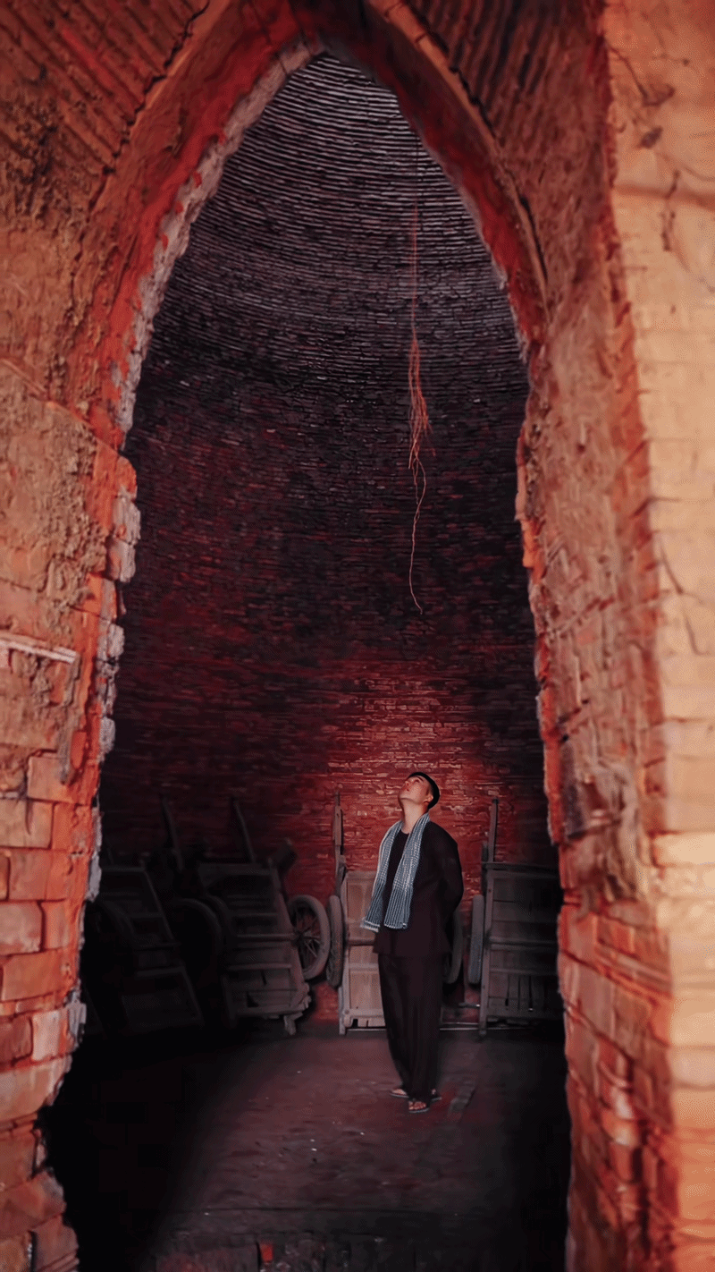 Lạc lối ở "Vương quốc đỏ" hơn 100 tuổi ở miền Tây: Góc check-in tuyệt đối điện ảnh, chục năm nữa chưa chắc đã còn nguyên vẹn để ngắm!- Ảnh 10.