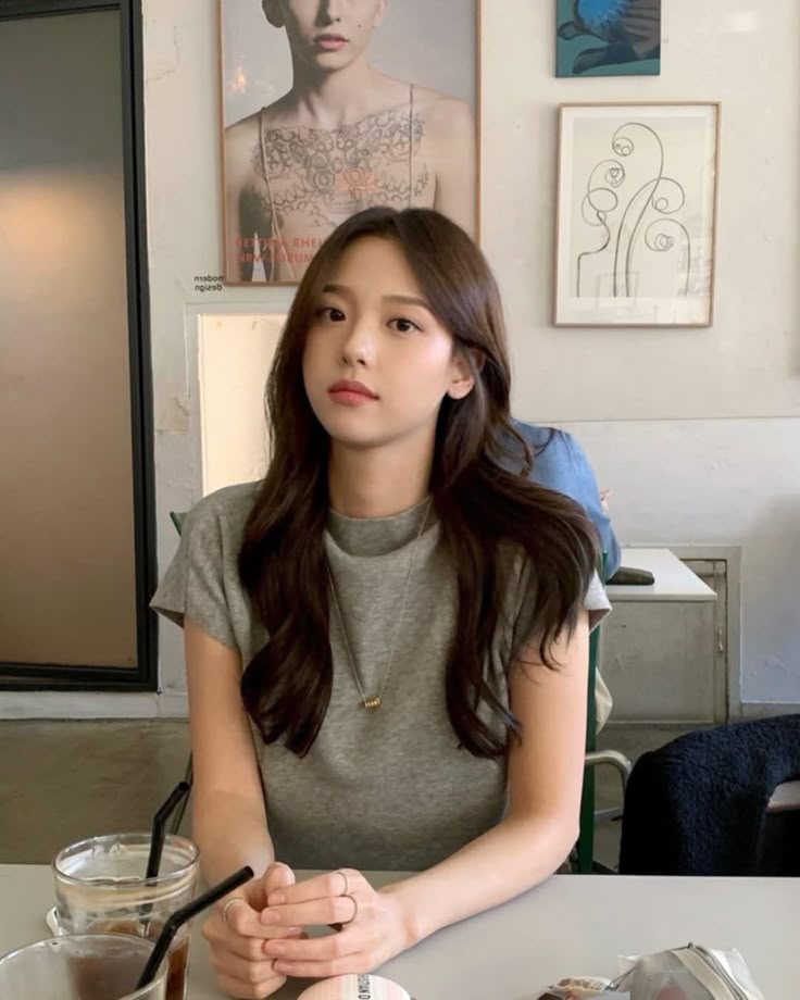 Mua vàng mỗi tháng để bớt tiêu linh tinh nhưng nhiều người vẫn không khá lên- Ảnh 1.