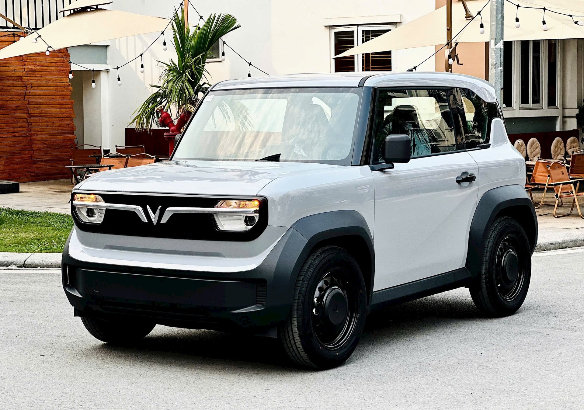 Top 5 mẫu ô tô điện giá hời nhất Việt Nam - Có mẫu dưới 200 triệu đồng, chỉ nhỉnh hơn Honda SH350i - Ảnh 5.