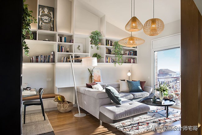 Ly hôn ở tuổi 40, người phụ nữ mua gác mái 48m² giá rẻ rồi biến thành căn hộ 2 tầng: Không rộng nhưng sống cực “đã”- Ảnh 4.