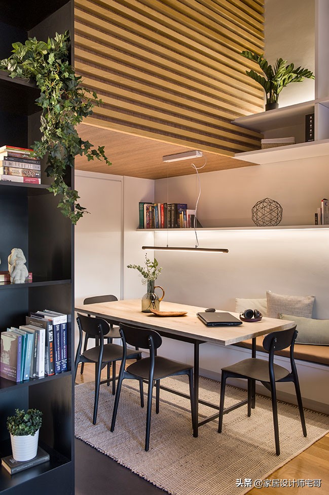 Ly hôn ở tuổi 40, người phụ nữ mua gác mái 48m² giá rẻ rồi biến thành căn hộ 2 tầng: Không rộng nhưng sống cực “đã”- Ảnh 8.