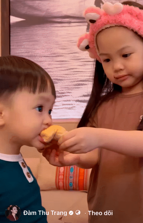 Ái nữ nhà đại gia Cường Đô La: Mới 6 tuổi đã biết phụ mẹ chăm em, có nét "mỹ nhân" ngay từ nhỏ- Ảnh 12.