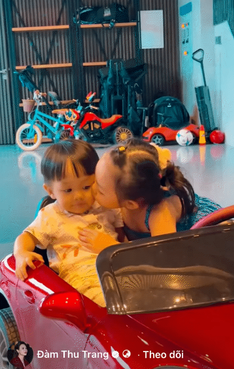 Ái nữ nhà đại gia Cường Đô La: Mới 6 tuổi đã biết phụ mẹ chăm em, có nét "mỹ nhân" ngay từ nhỏ- Ảnh 9.