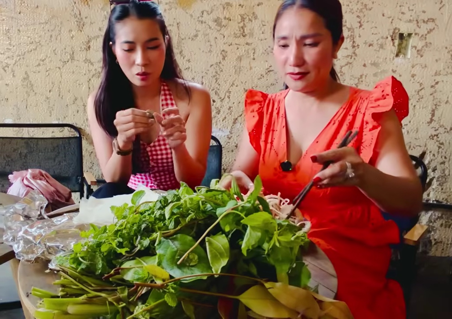 Nữ NSƯT sở hữu nhiều BĐS: "Bán được nhà, tôi lấy tiền gửi ngân hàng kiếm lời" - Ảnh 1.