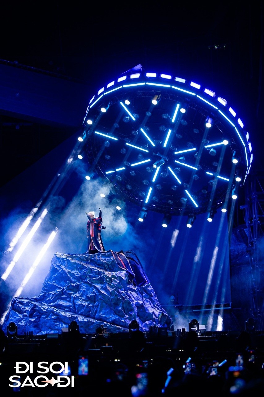 RHYDER và concert LUMINARHY: Ở tuổi 25, một nghệ sĩ trẻ chứng minh mình đủ sức gánh cả giấc mơ lớn!- Ảnh 9.