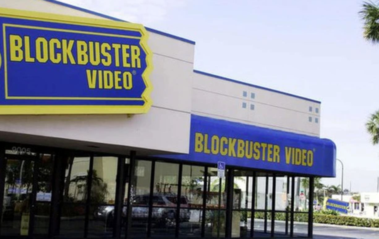 Cú ngã ngựa của công ty từng có 60.000 nhân viên, 9.000 cửa hàng khắp cả nước: Thua đau trước một startup, phá sản sau 2 thập kỷ thống trị- Ảnh 1.