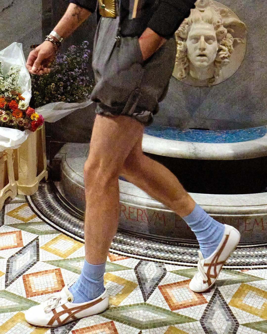 Nike - Puma - Onitsuka Tiger và 3 đôi giày siêu mới siêu hot: Đường đua sneakers tháng 4 nhộn nhịp quá- Ảnh 4.