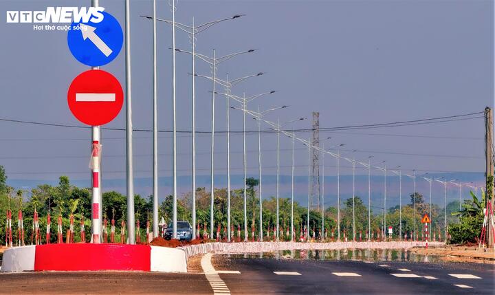 Hình hài tuyến đường 1.200 tỷ đồng, băng qua 'thủ phủ' cà phê Gia Lai- Ảnh 10.