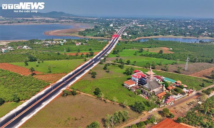 Hình hài tuyến đường 1.200 tỷ đồng, băng qua 'thủ phủ' cà phê Gia Lai- Ảnh 14.