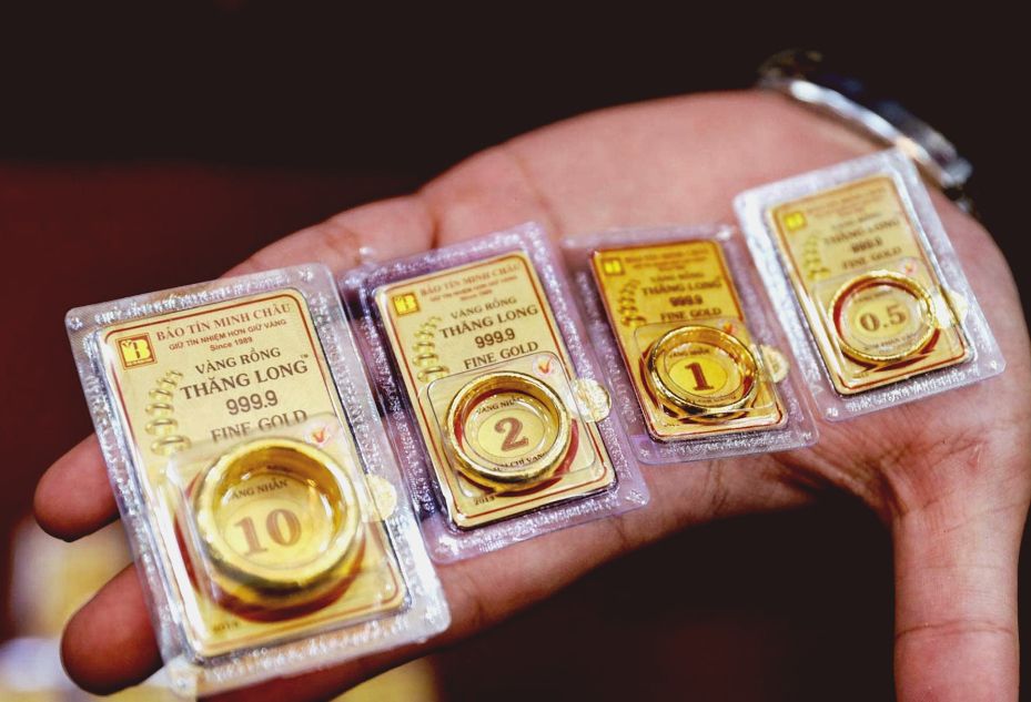 Mua vàng lần đầu dễ mất tiền vì 5 điều: Nhiều người chỉ nhận ra sau khi đã lỗ - Ảnh 2.