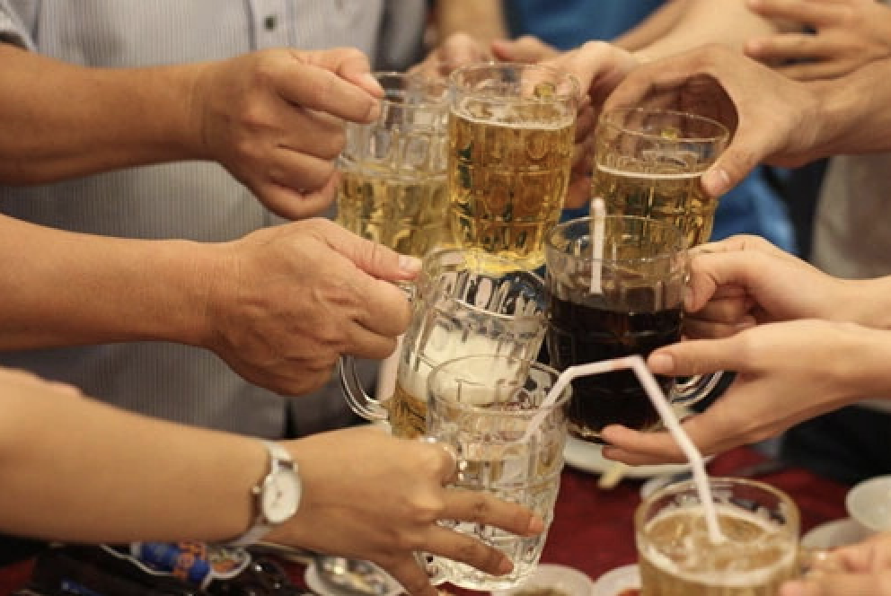 Phạt Ép uống rượu bia lên đến 3 triệu đồng Theo Nghị định 90 năm 2026 - Ảnh 1.