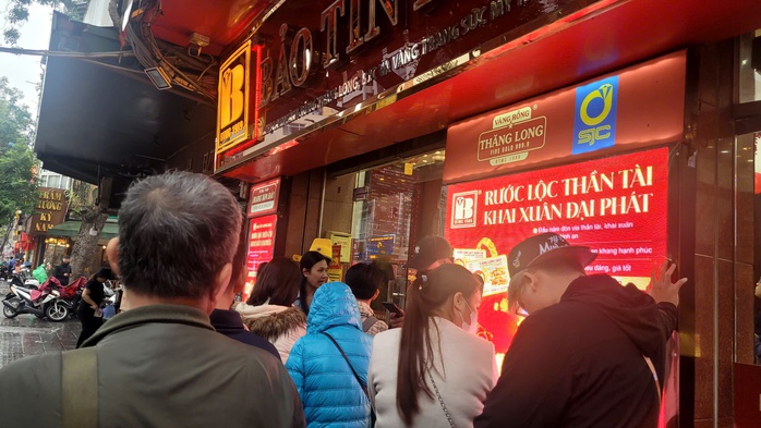 Bảo Tín Minh Châu nói gì sau khi ông Vũ Minh Châu và con trai bị khởi tố?- Ảnh 1.