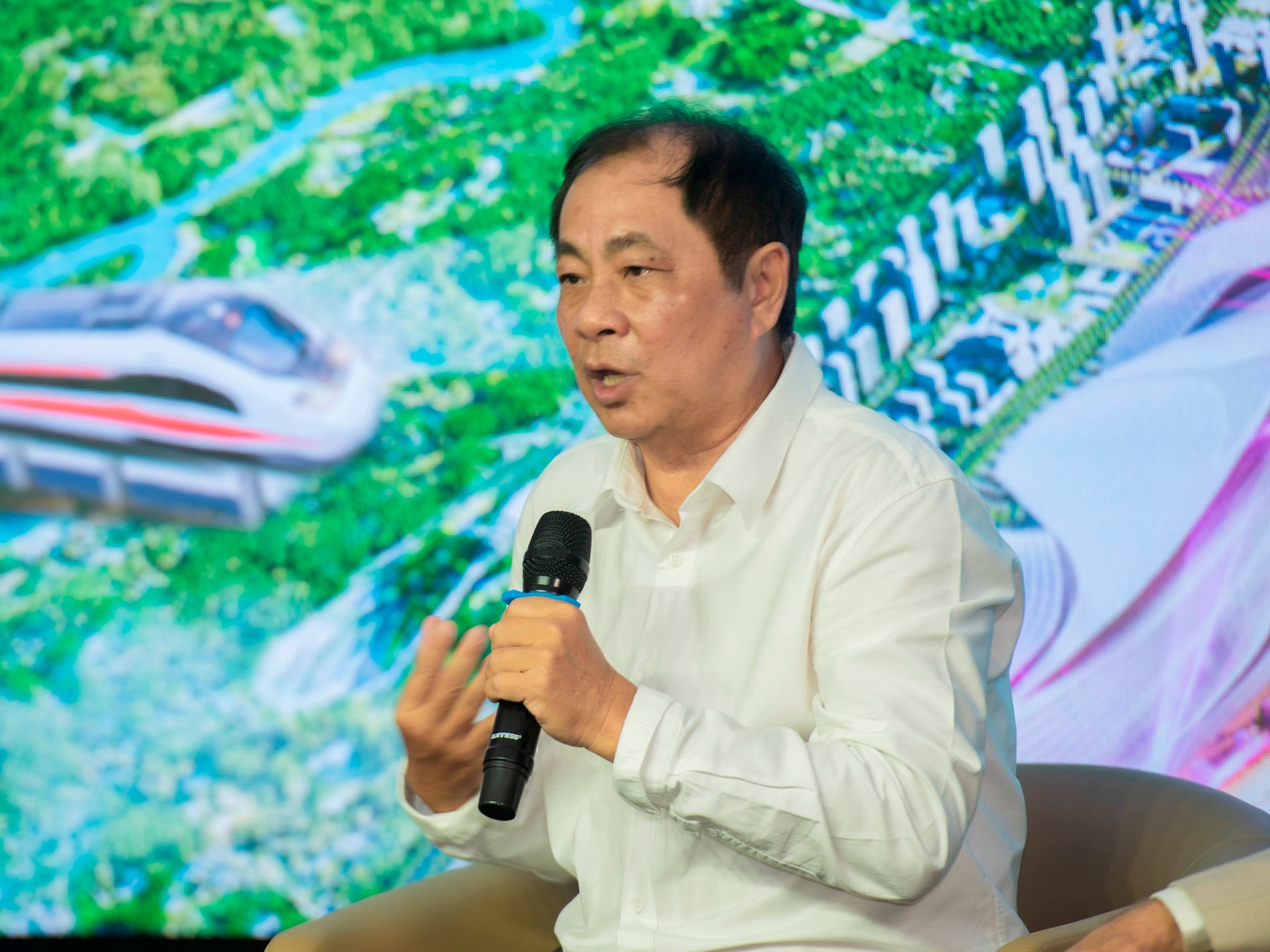 Việt Nam chuyển mình thành “điểm đến đầu tư toàn diện”, bất động sản hưởng lợi lớn- Ảnh 3.