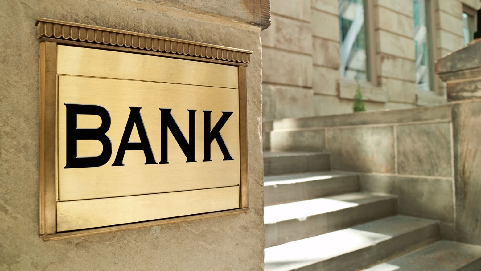 Một ngân hàng muốn tăng vốn lên gấp rưỡi - Ảnh 1.