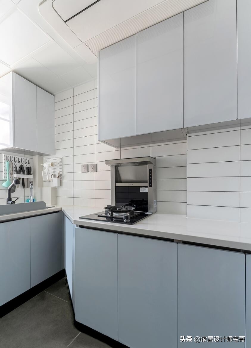 Gia đình 4 người sống trong căn hộ rộng 36m² ở khu vực có trường học tốt: Không có phòng khách hay phòng ăn nhưng vẫn rất hạnh phúc - Ảnh 2.