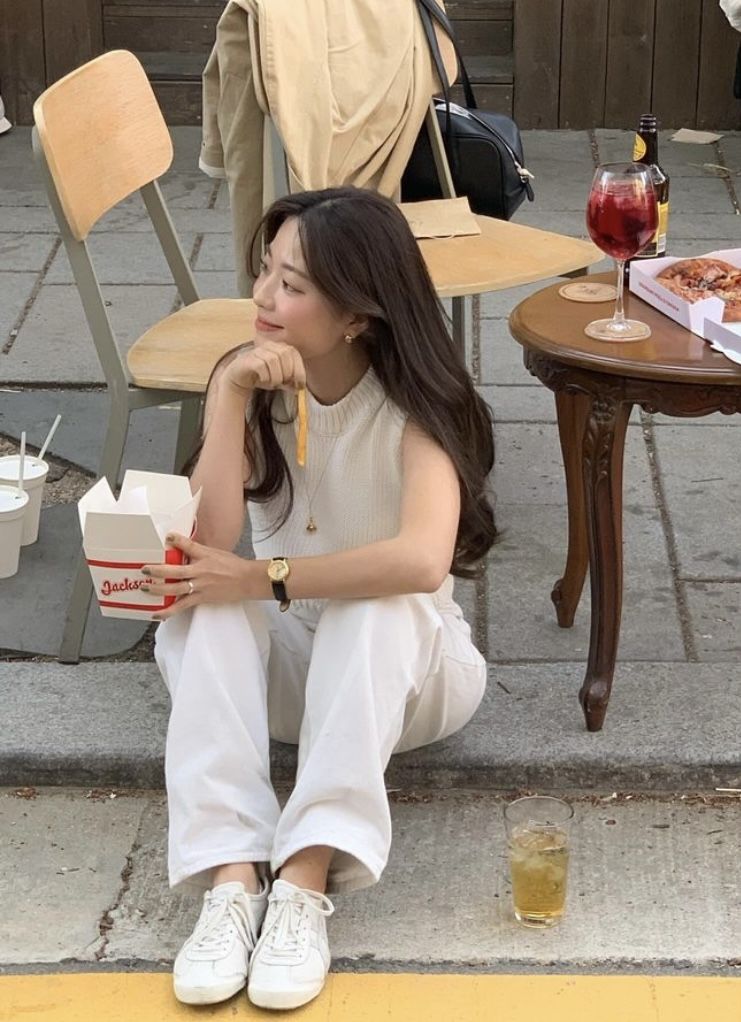 Thu nhập 15 triệu/tháng: Chia tiền thế nào khi cái gì cũng đắt, vàng cao mà lương vẫn đứng yên?- Ảnh 1.