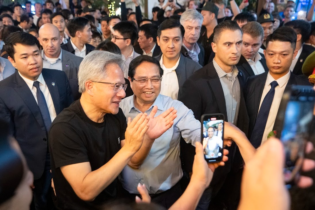 Kỷ lục chưa từng có và thỏa thuận được in ra chỉ 1 tiếng trước cuộc gặp giữa Thủ tướng và Chủ tịch NVIDIA- Ảnh 2.