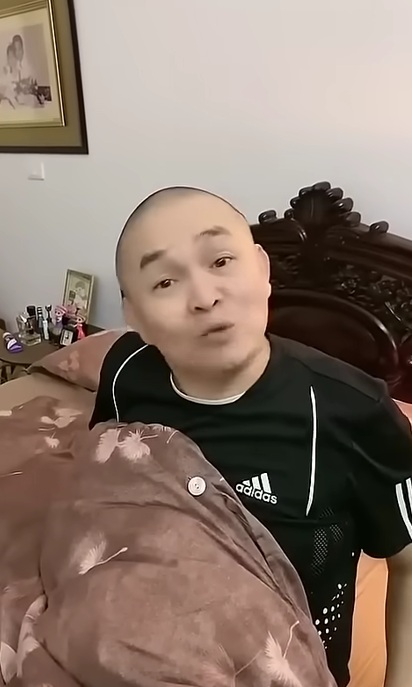 Vua hài miền Bắc phải di chuyển bằng thang máy trong biệt thự Hà Nội- Ảnh 1.