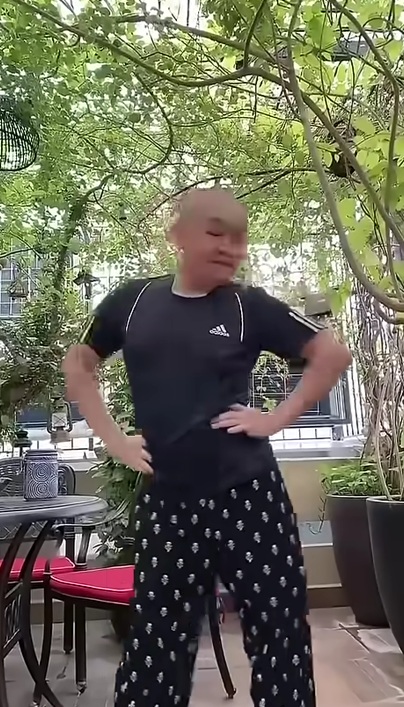 Vua hài miền Bắc phải di chuyển bằng thang máy trong biệt thự Hà Nội- Ảnh 3.