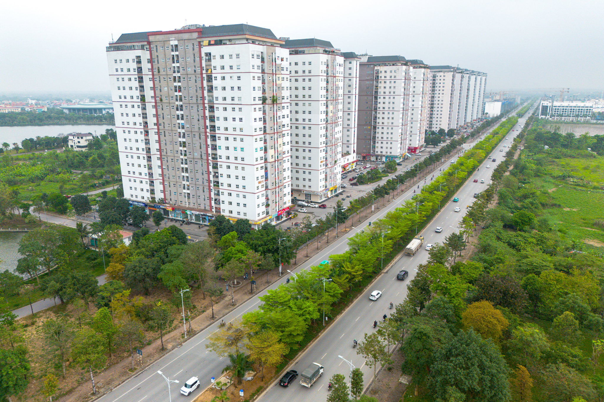 Toàn cảnh mạng lưới giao thông hàng trăm nghìn tỷ kết nối đại đô thị lớn nhất cả nước: Đường rộng 90 m, cao tốc 12 làn xe, ga lớn nhất của tuyến đường sắt 67 tỷ USD - Ảnh 10.