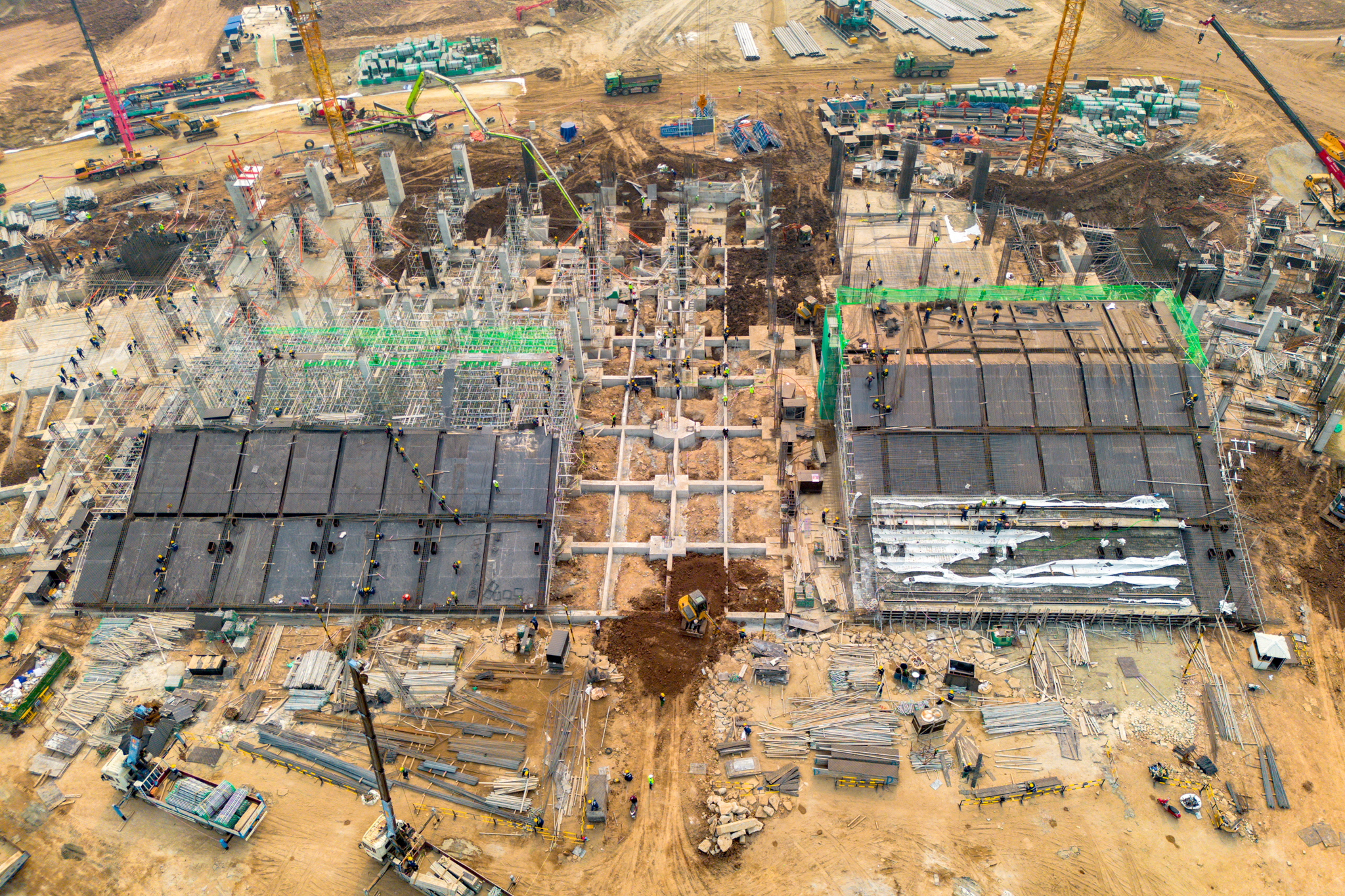 Đại công trường xây sân vận động lớn thứ hai Việt Nam: Lột xác sau 2 tháng, khán đài 60.000 chỗ dần lộ diện - Ảnh 5.