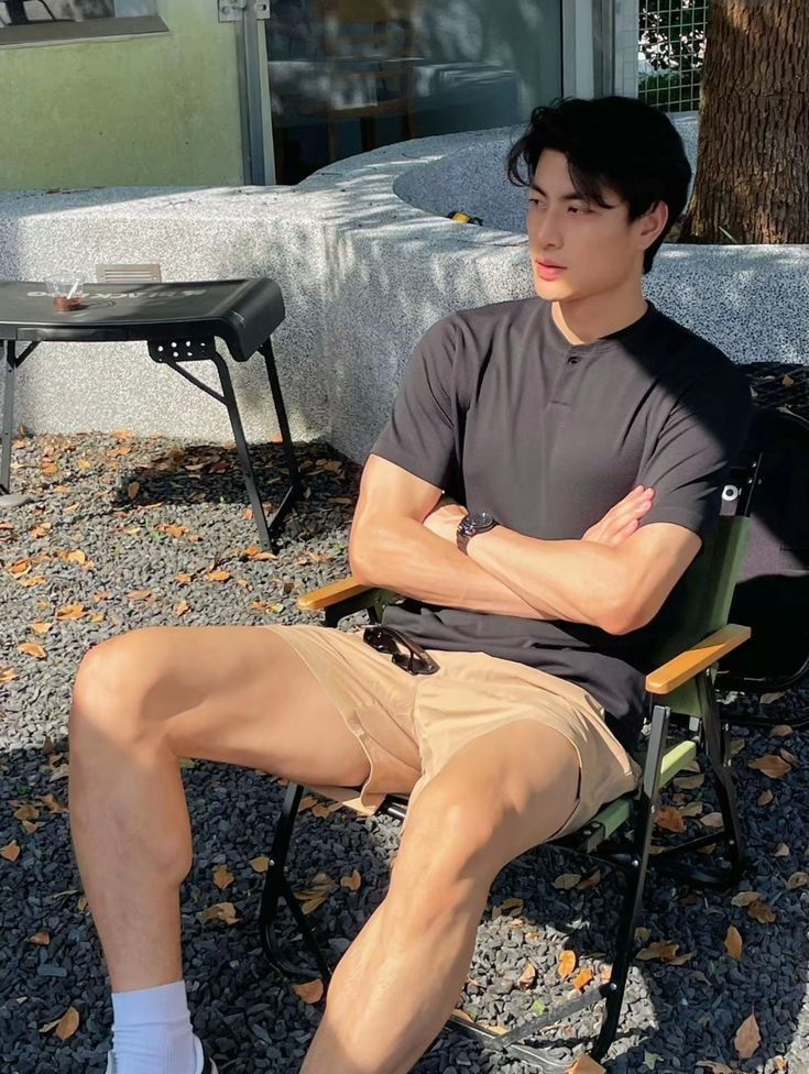 Tiết kiệm 4 năm mới được hơn 1 tỷ, thất nghiệp 1 năm tiêu hết sạch luôn - Ảnh 1.