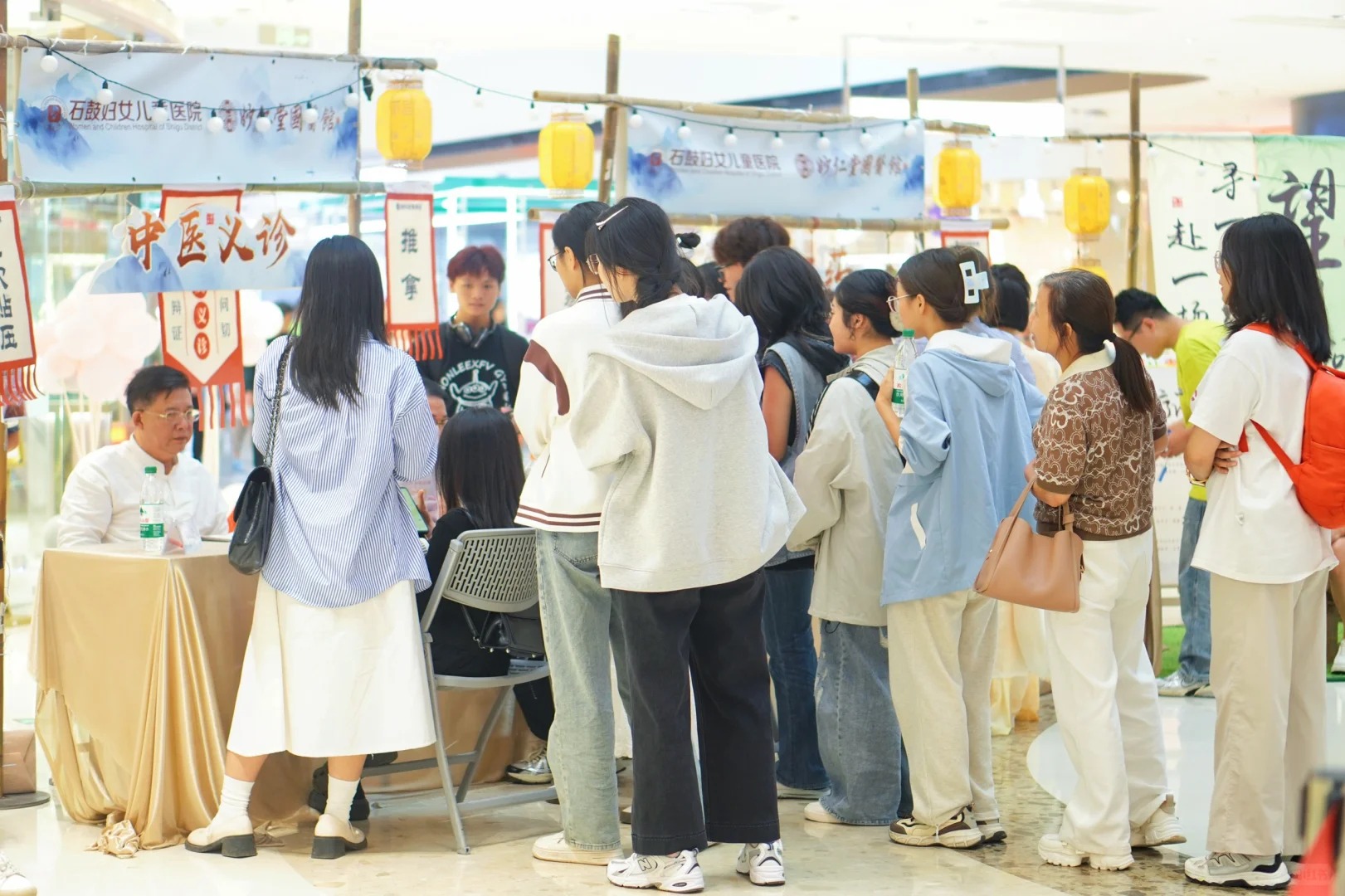 Sự thật phũ phàng: Dân công sở Trung Quốc hiện đại thà "nghiện" sự đắng ngắt còn hơn "rước" ngọt ngào vào thân- Ảnh 1. Sự thật phũ phàng: Dân công sở Trung Quốc hiện đại thà "nghiện" sự đắng ngắt còn hơn "rước" ngọt ngào vào thân- Ảnh 1.