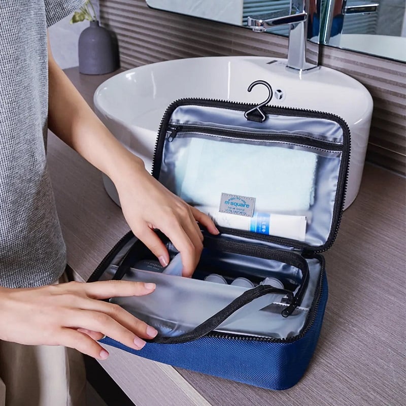 Xếp vali đi du lịch cùng gia đình không còn “đuối sức”: 10 món nhỏ giúp cả nhà khỏe hơn, đi xa vẫn thoải mái - Ảnh 2.