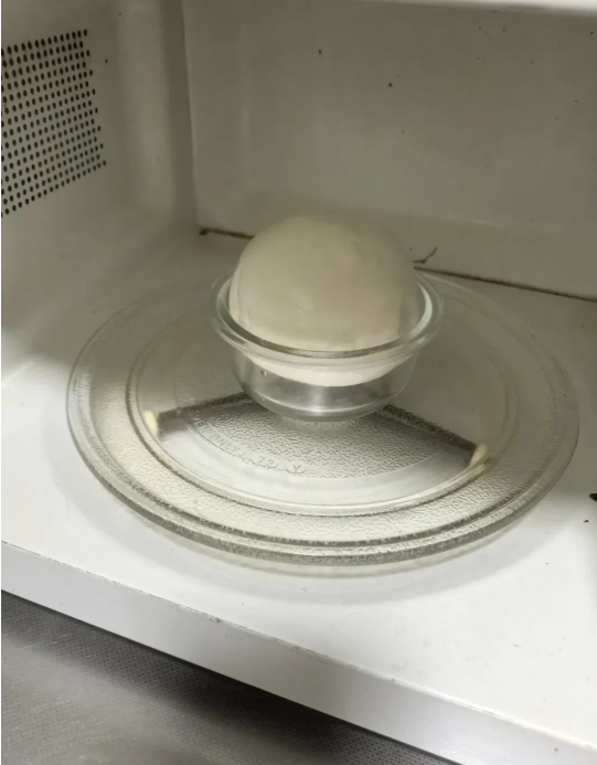 5 món đồ bếp từng bị chê tơi tả, giờ cả nhà tranh nhau dùng, chỉ biết cảm ơn người phát minh - Ảnh 2.