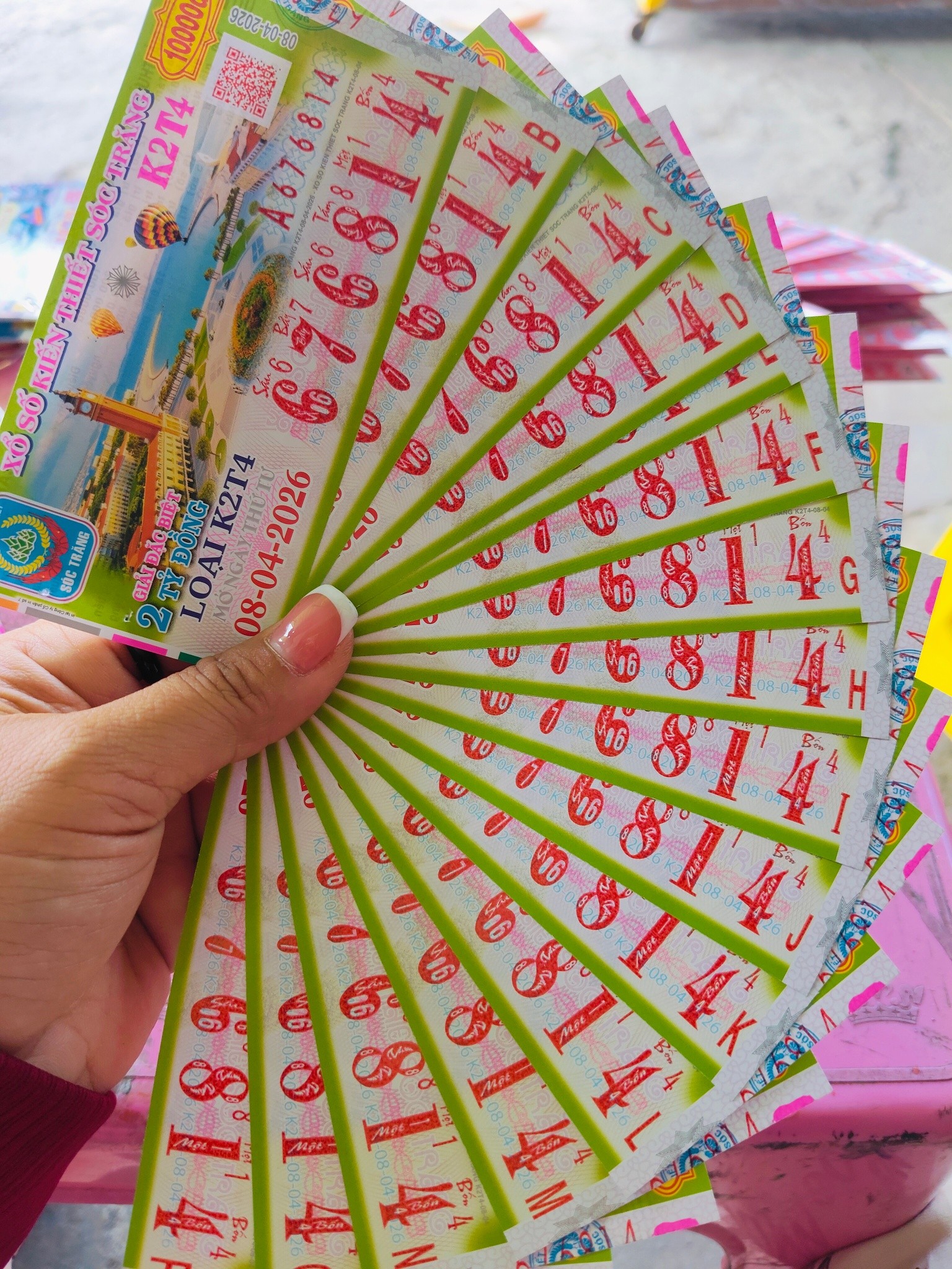 Chiều 8-4, đại lý tìm nhiều vé trúng độc đắc xổ số miền Nam đang “đi lạc” - Ảnh 9.