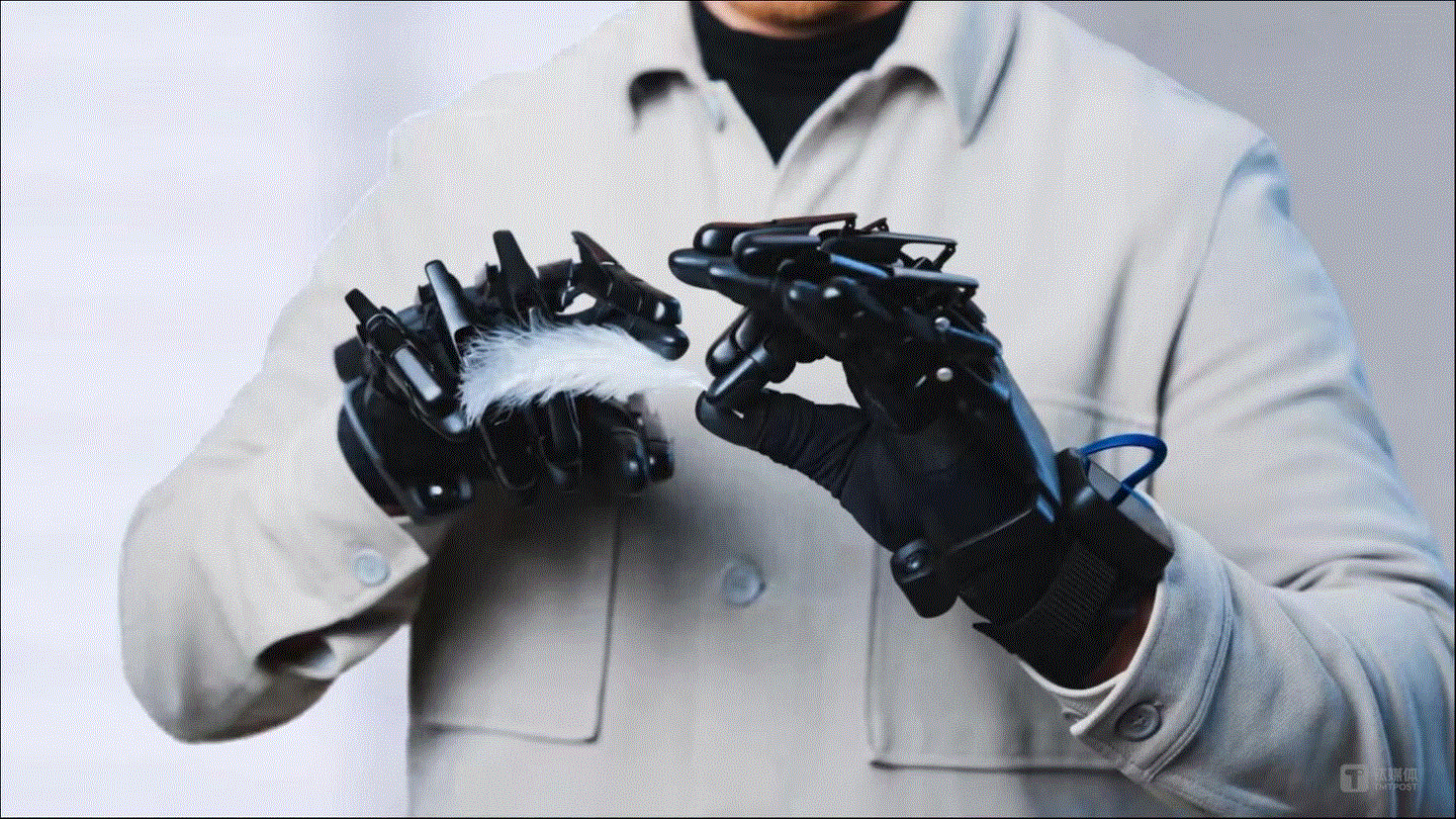 Trung Quốc chi 30 tỷ Nhân dân tệ chỉ để dạy Robot... cầm cốc, nghịch lý biểu diễn Gala 2026 rất mượt, nhưng 90% kỹ năng vẫn chỉ là lập trình sẵn.- Ảnh 3.