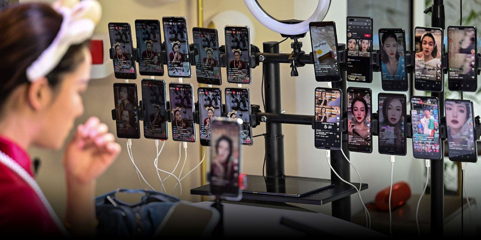 Khó thở, nôn mửa sau livestream: Cái giá phải trả để được "nhìn thấy" trong nền kinh tế chú ý- Ảnh 3.